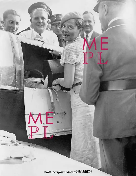 : Elly Beinhorn, 1933 : Elly Beinhorn, 1933