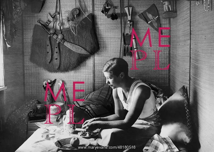 : Elly Beinhorn in her flat, 1932 : Elly Beinhorn in her flat, 1932