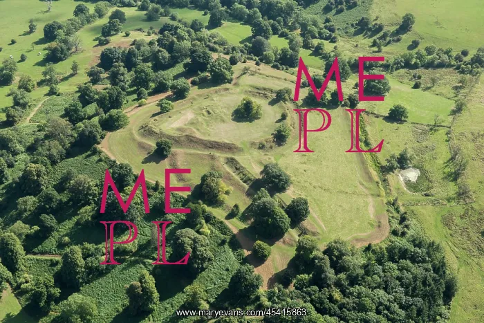 : Elmley Castle, medieval ringwork and bailey, Worcestershire : Elmley Castle, medieval ringwork and bailey, Worcestershire