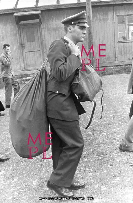 : Elvis Presley : Elvis Presley