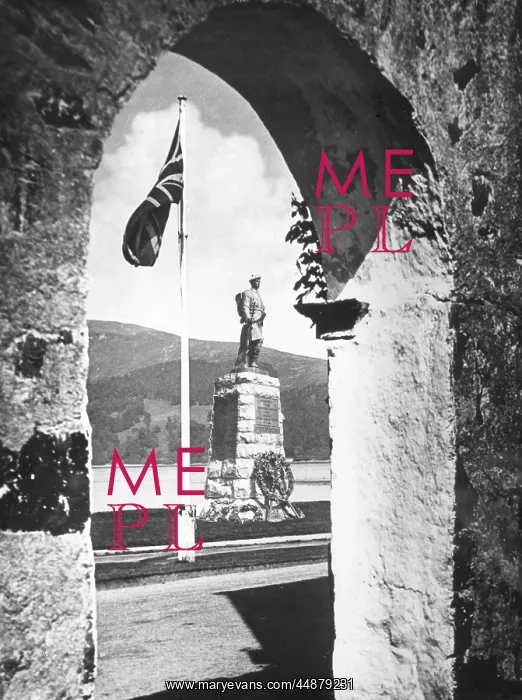 : EMBLEMS OF EMPIRE : EMBLEMS OF EMPIRE