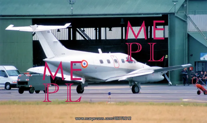 : Embraer EMB-121AA Xingu 101 / YR : Embraer EMB-121AA Xingu 101 / YR