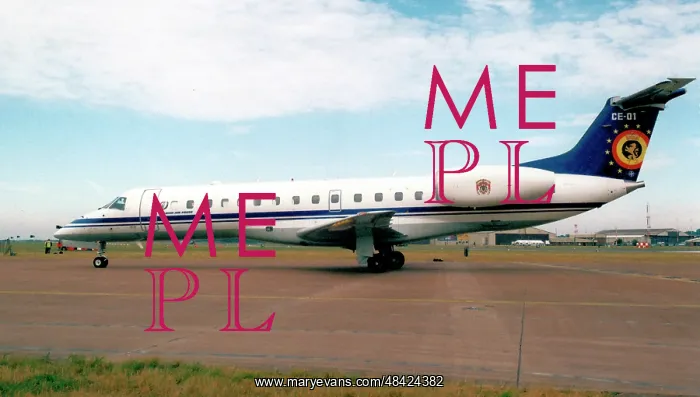: Embraer ERJ-135 CE-01 : Embraer ERJ-135 CE-01