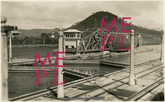  : An emergency Dam on the Panama canal