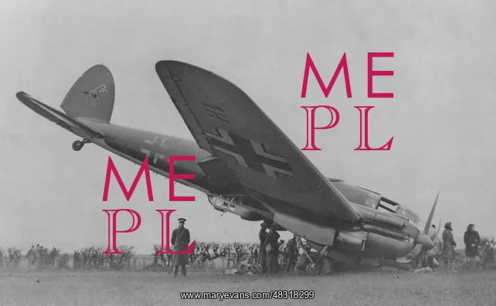 : Emergency landed Heinkel He 111, 1940 : Emergency landed Heinkel He 111, 1940
