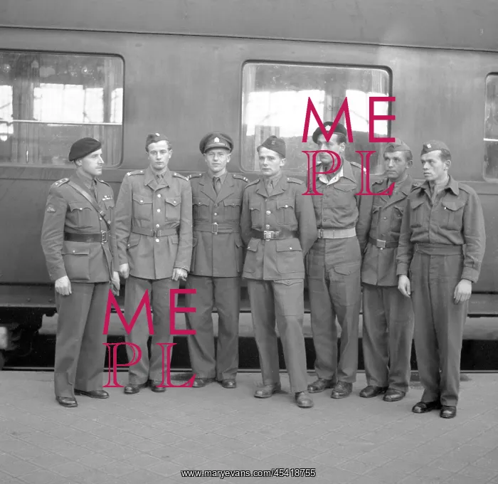: Emil Zatopek - army uniform : Emil Zatopek - army uniform