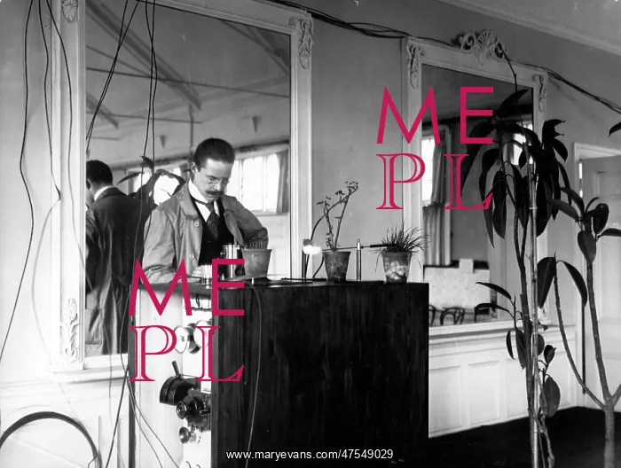 : Emile Lowitz demonstration at Royal Botanic Society : Emile Lowitz demonstration at Royal Botanic Society