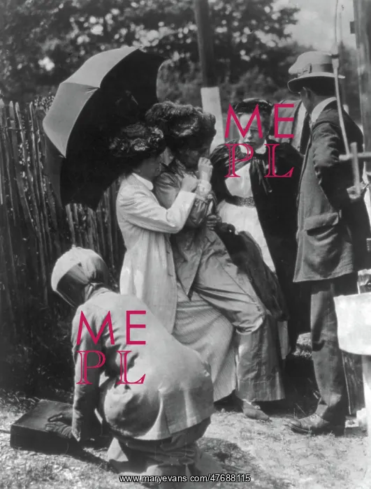 : Emmeline Pankhurst Being Arrested, 1913 : Emmeline Pankhurst Being Arrested, 1913