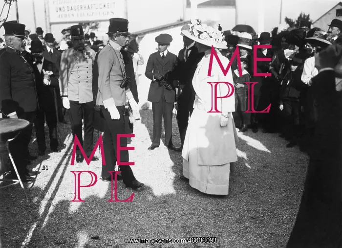 : Emperor Karl I. in public : Emperor Karl I. in public