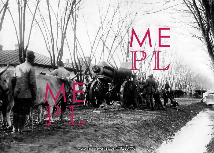 : Emplacing heavy artillery, 1917 : Emplacing heavy artillery, 1917