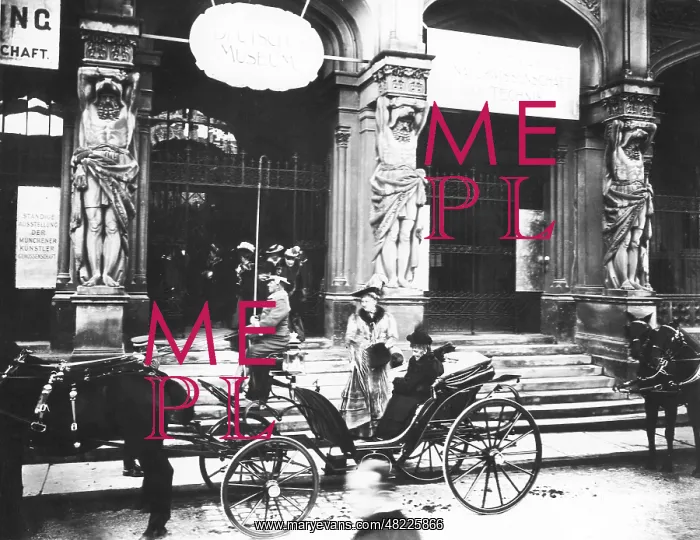 : Empress Augusta Victoria in Munich, 1906 : Empress Augusta Victoria in Munich, 1906