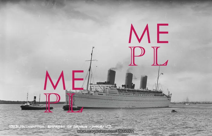 : Empress of Britain in Southampton : Empress of Britain in Southampton