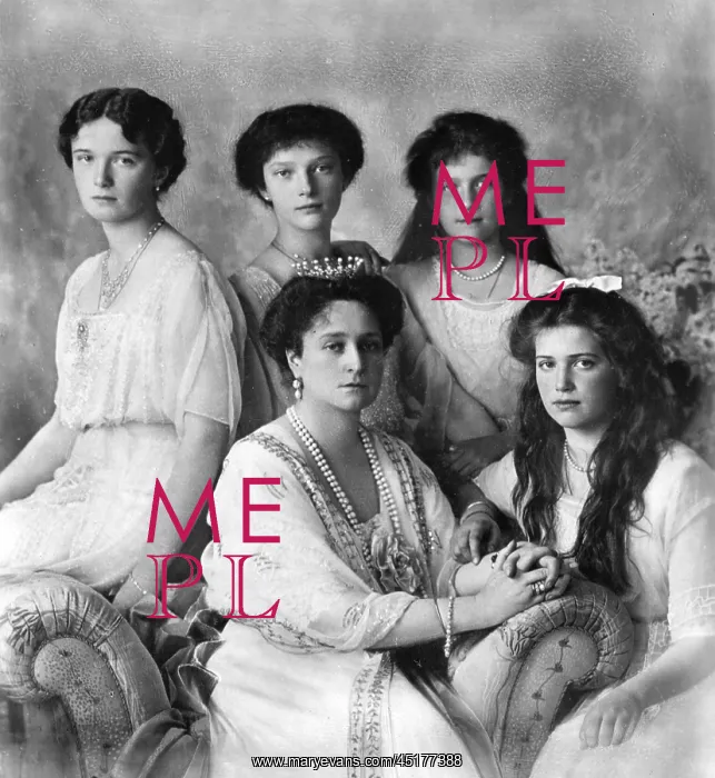 : The Empress of Russia with her daughters : The Empress of Russia with her daughters