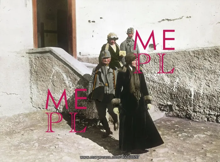 : Empress Zita visits wounded : Empress Zita visits wounded
