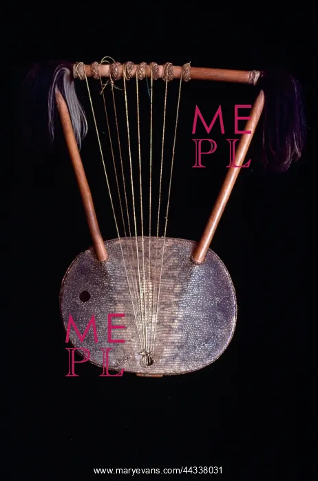  : Endongo Lyre, Ganda