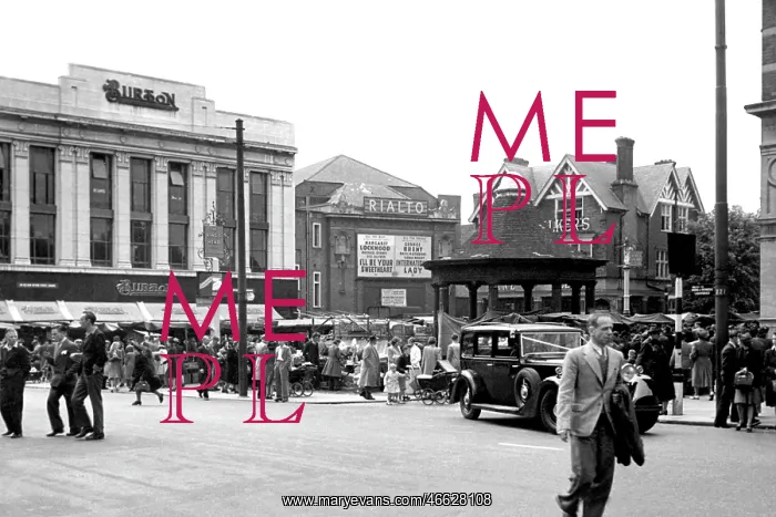  : Enfield, Market Place c1950