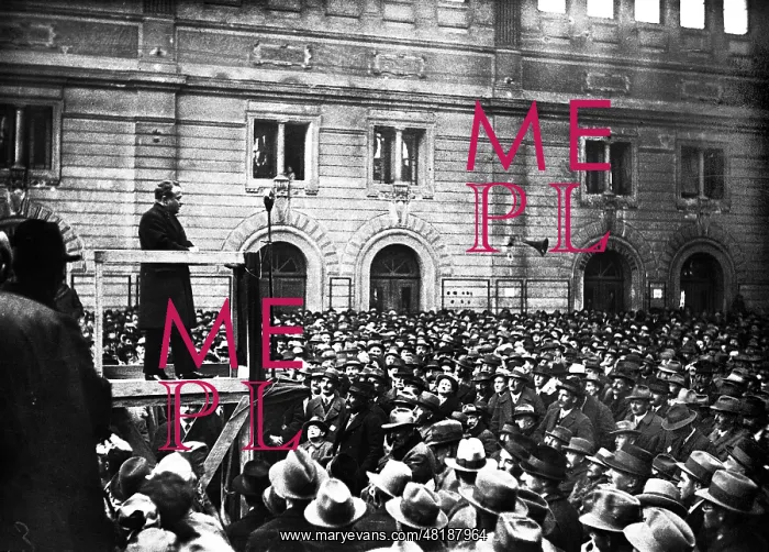 : Engelbert Dollfuss during a speech, 1932 : Engelbert Dollfuss during a speech, 1932