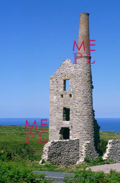 : Engine house at Carn Galver tin mine, Cornwall : Engine house at Carn Galver tin mine, Cornwall