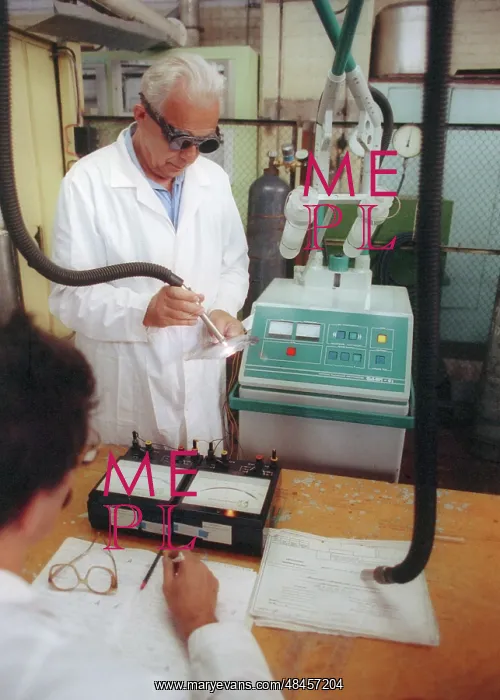 : Engineer Mosalev tests ?Fakel? plasma surgical unit, 1991 : Engineer Mosalev tests ?Fakel? plasma surgical unit, 1991