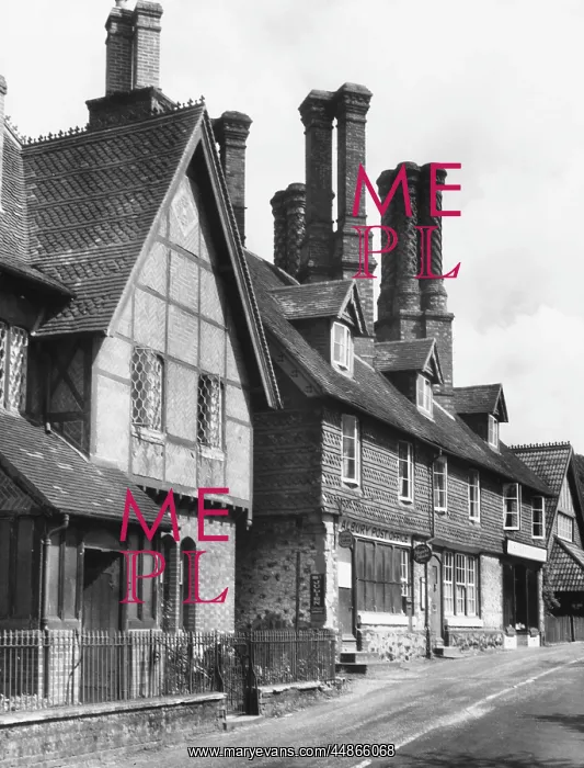 : ENGLAND / ALBURY : ENGLAND / ALBURY