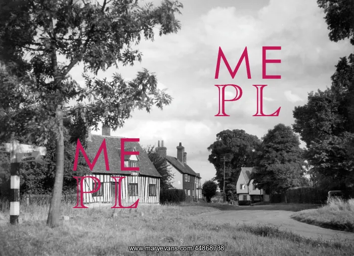 : ENGLAND / BENNINGTON : ENGLAND / BENNINGTON