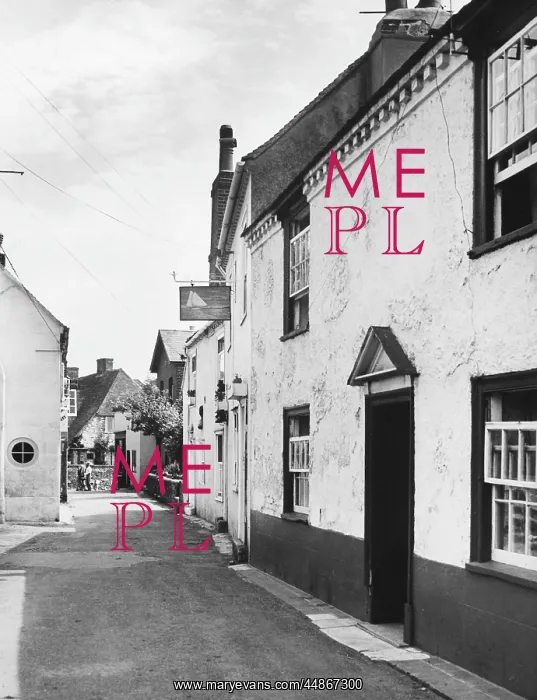 : ENGLAND / BOSHAM : ENGLAND / BOSHAM