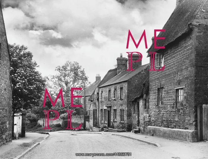 : ENGLAND / LITTLE BRINGTON : ENGLAND / LITTLE BRINGTON