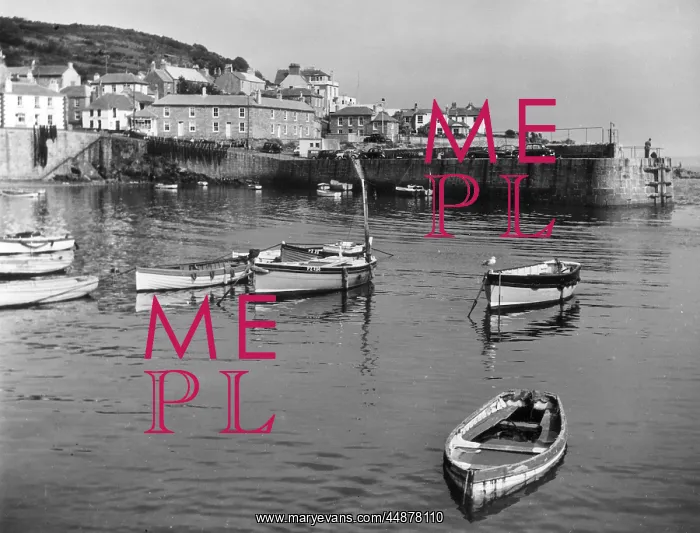 : ENGLAND / MOUSEHOLE : ENGLAND / MOUSEHOLE