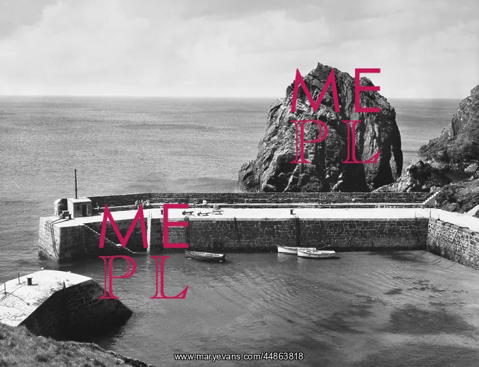 : ENGLAND / MULLION COVE : ENGLAND / MULLION COVE