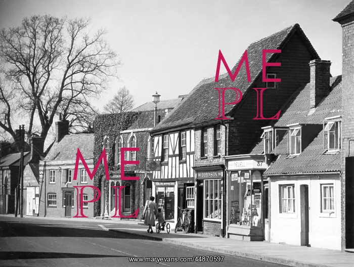: ENGLAND / THAME : ENGLAND / THAME
