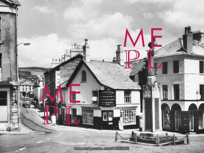 : ENGLAND / ULVERSTON : ENGLAND / ULVERSTON