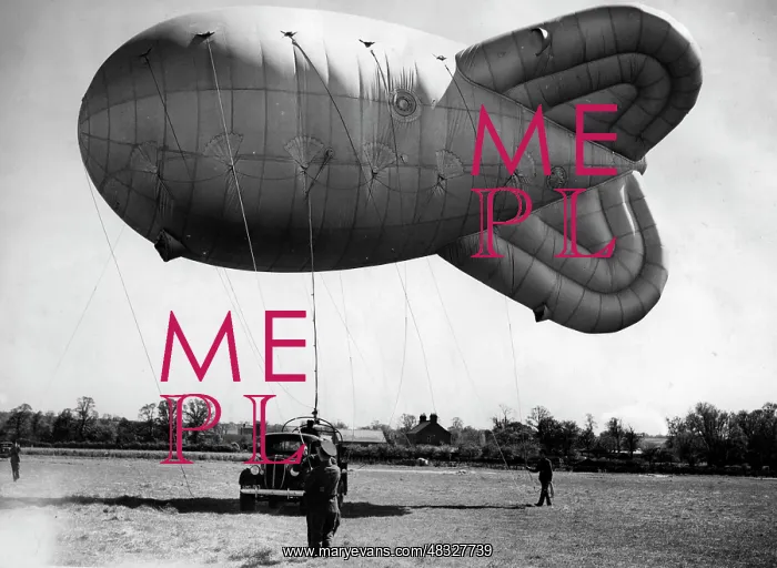  : English barrage balloons, 1940