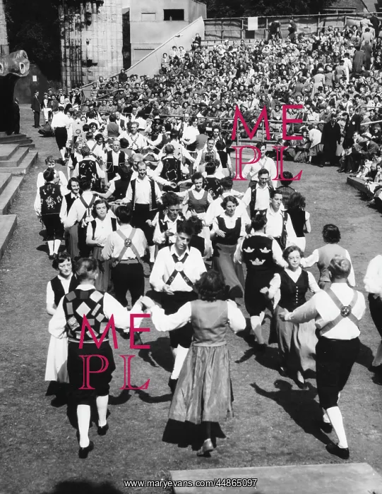 : ENGLISH COUNTRY DANCING : ENGLISH COUNTRY DANCING