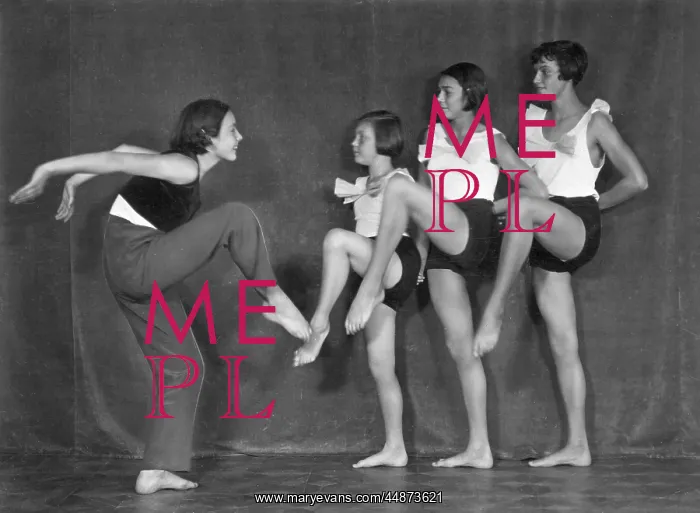 : ENGLISH DANCE SCHOOL : ENGLISH DANCE SCHOOL