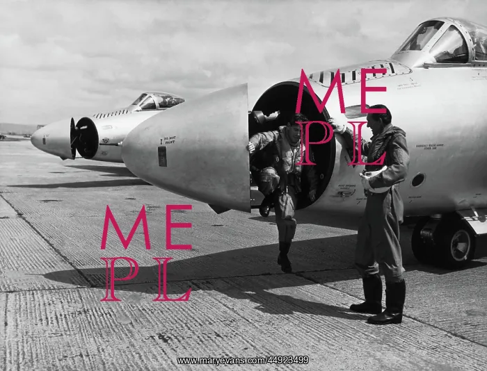 : English Electric Canberra : English Electric Canberra