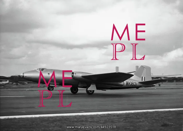 : English Electric Canberra : English Electric Canberra