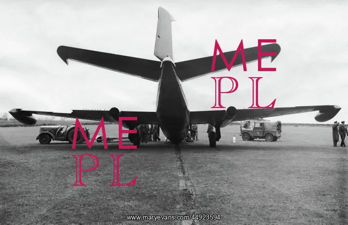 : English Electric Canberra : English Electric Canberra