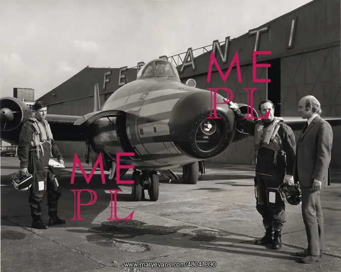 : English Electric Canberra B(I)8 : English Electric Canberra B(I)8