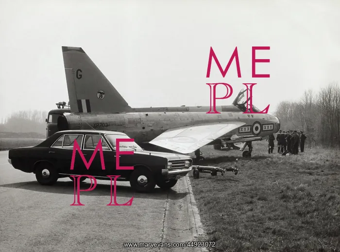 : English Electric Lightning : English Electric Lightning