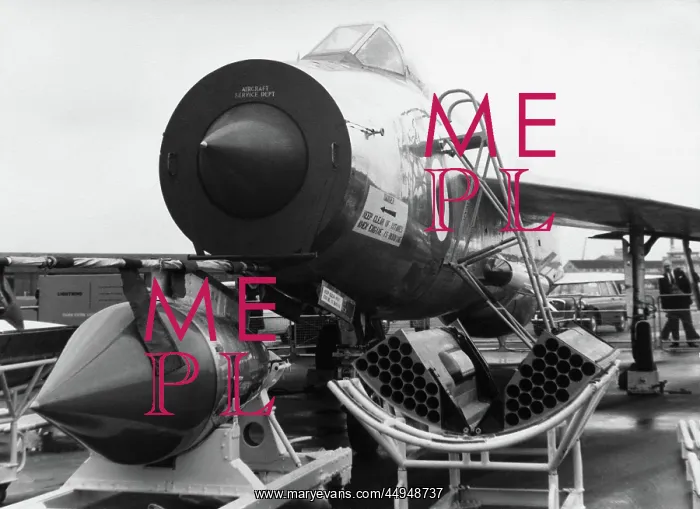 : English Electric Lightning : English Electric Lightning