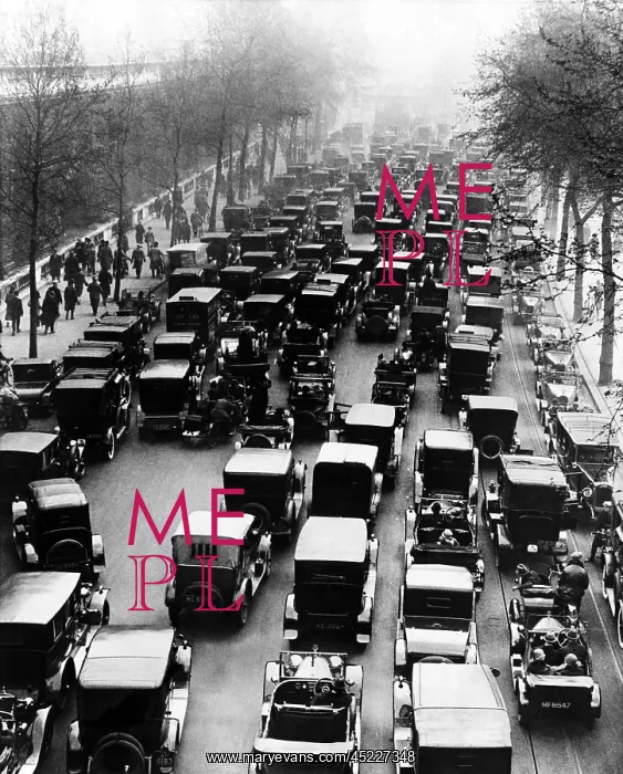 : English General Strike. With public transportation ? : English General Strike. With public transportation ?