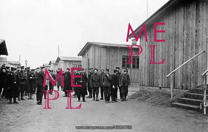 : English prisoners of war in Dnberitz, 1915 : English prisoners of war in Dnberitz, 1915