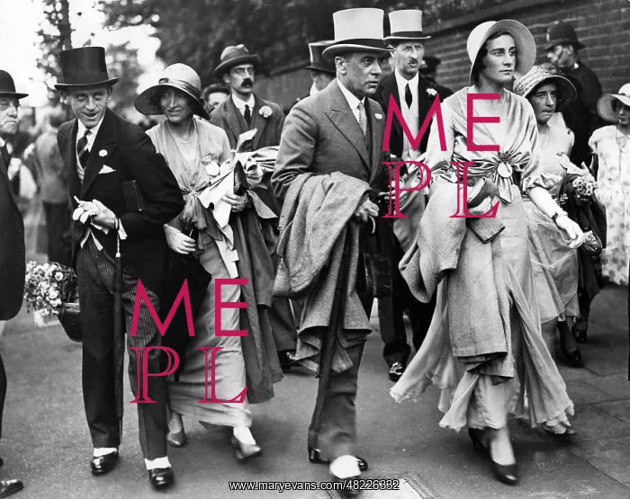 : English society, 1931 : English society, 1931