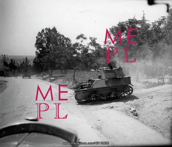  : English tanks in the mountains of Palestine