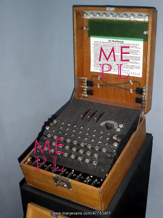 : Enigma Machine : Enigma Machine