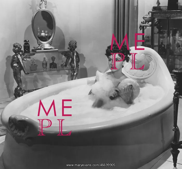 : Enjoying a bubble bath : Enjoying a bubble bath
