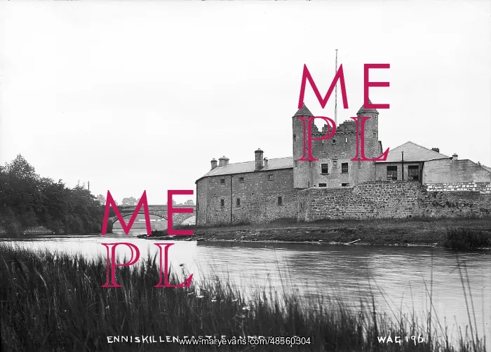 : Enniskillen Castle and Bridge : Enniskillen Castle and Bridge
