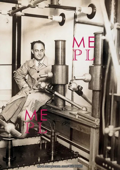 : Enrico Fermi : Enrico Fermi