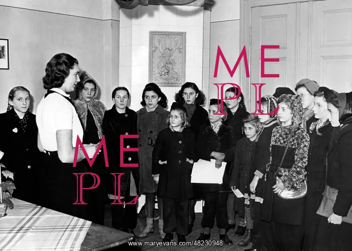 : Enrollment in the BdM, Berlin 1944 : Enrollment in the BdM, Berlin 1944