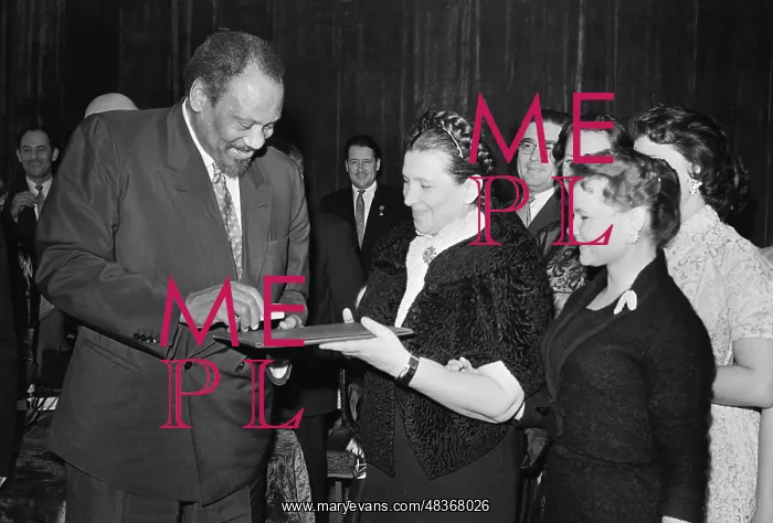 : Ensemble Beryozka awarded in Moscow : Ensemble Beryozka awarded in Moscow